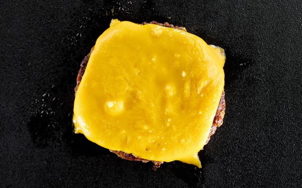 Stockeld Dreamery presents fermented vegan cheddar slices